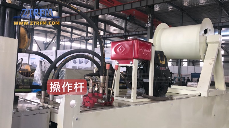 出口哥斯達(dá)黎加中拓KR18移動式全液壓閉口式屋頂面板成型機(jī)